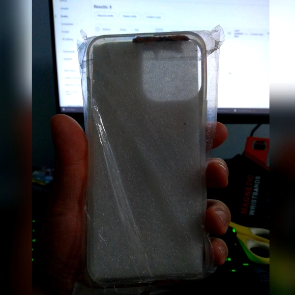 Case For Iphon 13 - Picture 2 of 2